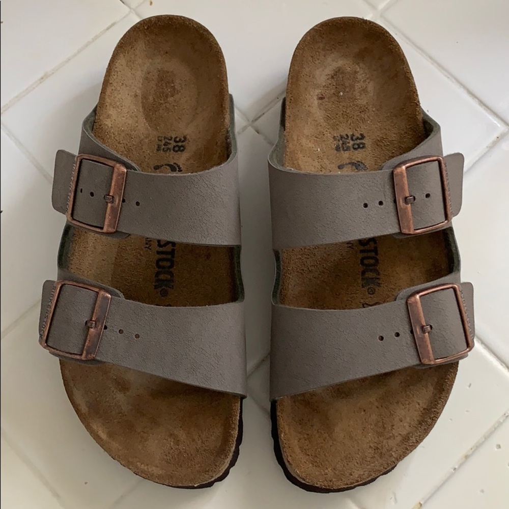NWOT Birkenstock Arizona Sandals